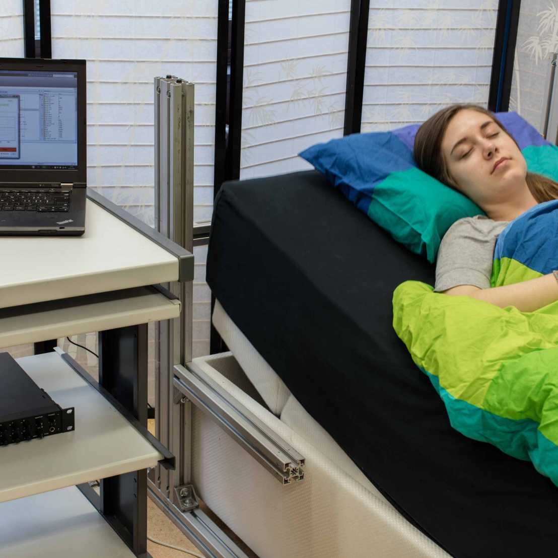 Example of the study setup at the sleep laboratory