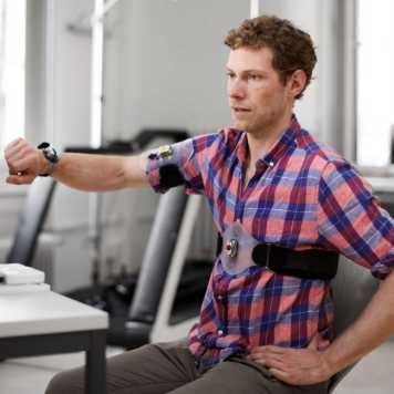 Enlarged view: picture from the subproject Reward-Induced Movement Therapy in Daily Life